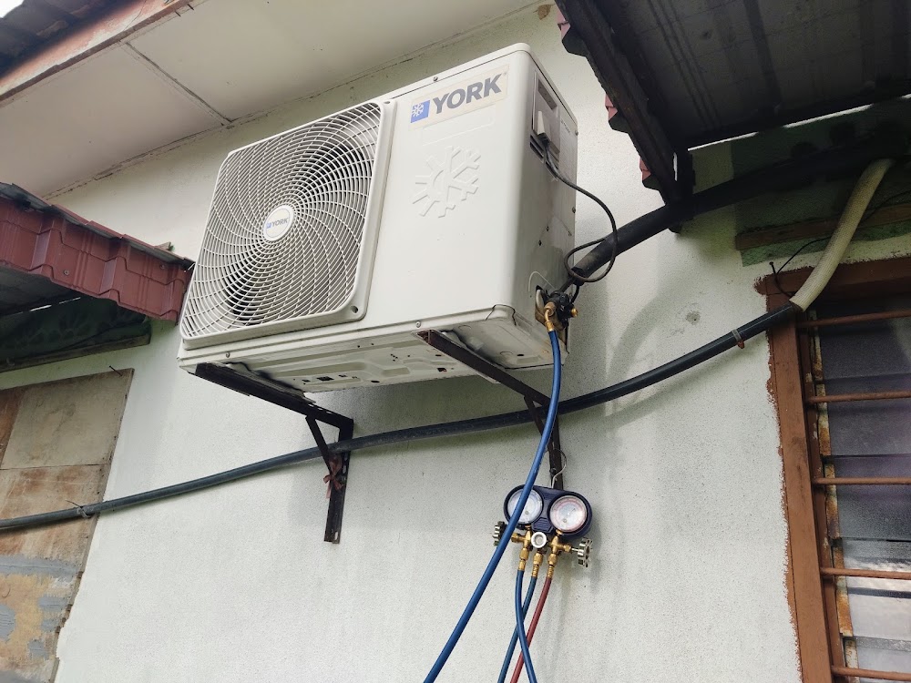 SERVIS/SERVICE AIRCOND SELANGOR/KUALA LUMPUR (KL)